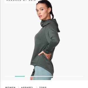 On-running hoodie sea green nwot